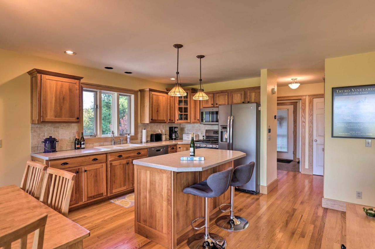 Lake-View Home With Pool In Hammondsport! Buitenkant foto