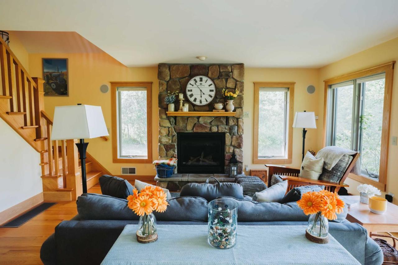 Lake-View Home With Pool In Hammondsport! Buitenkant foto