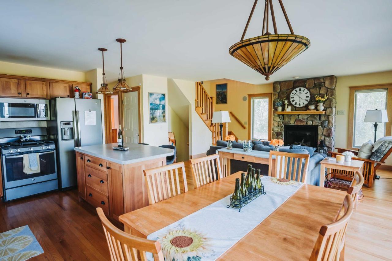 Lake-View Home With Pool In Hammondsport! Buitenkant foto