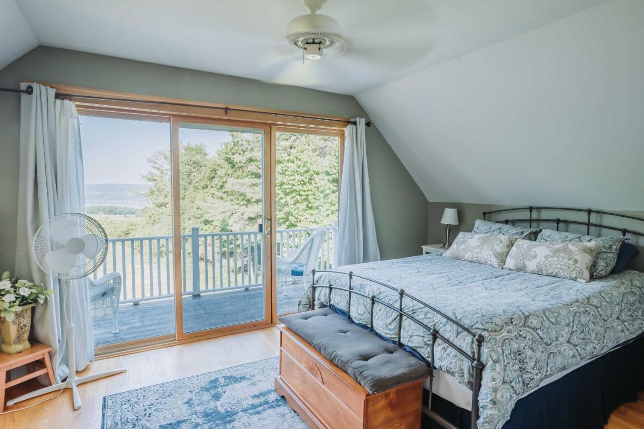 Lake-View Home With Pool In Hammondsport! Buitenkant foto